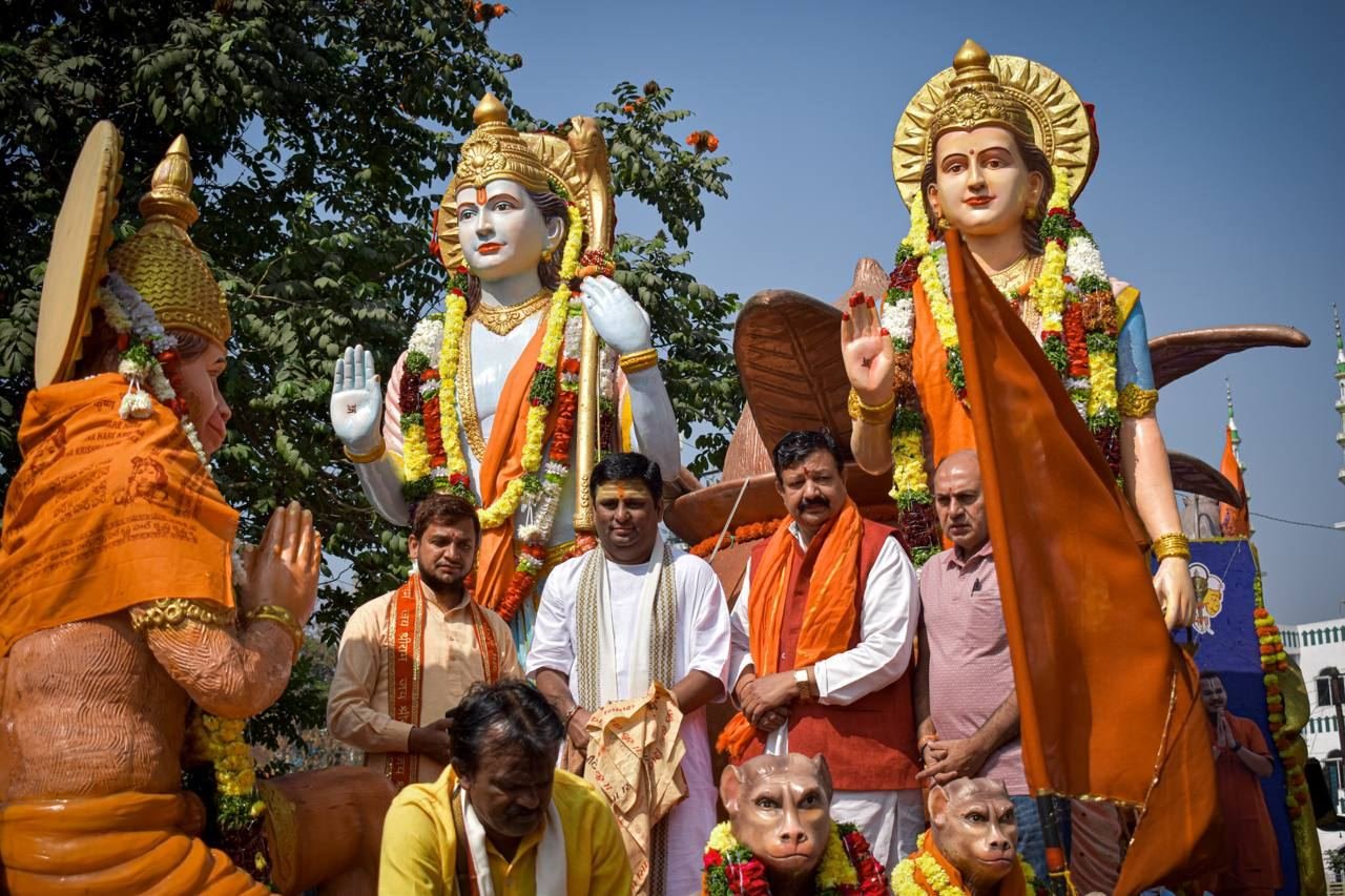 Real Rath Yatra route / crowd / rath / gathering photograph