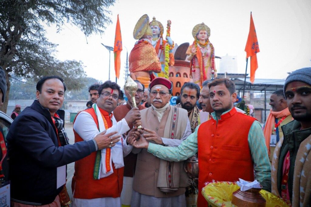 Rath Yatra — together at the rath — photo 1