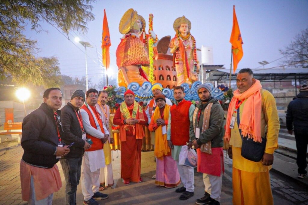 Rath Yatra — together at the rath — photo 2