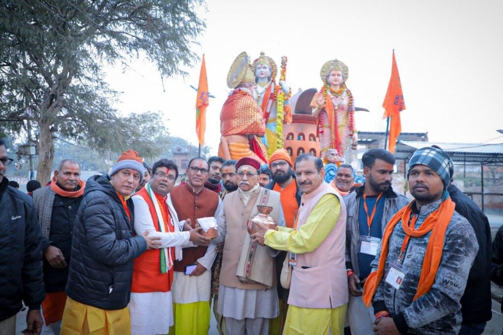 Rath Yatra — together at the rath — photo 3