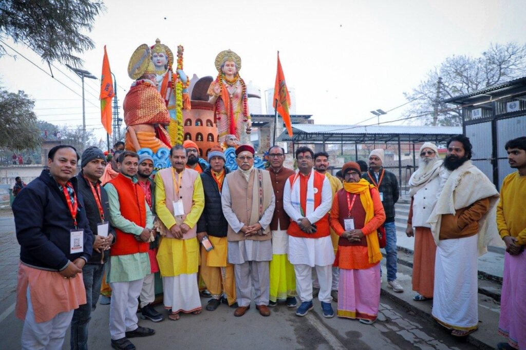 Rath Yatra — together at the rath — photo 6