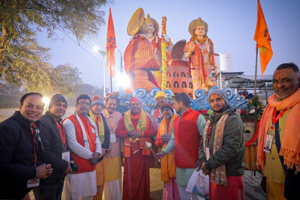 Rath Yatra — together at the rath — photo 7