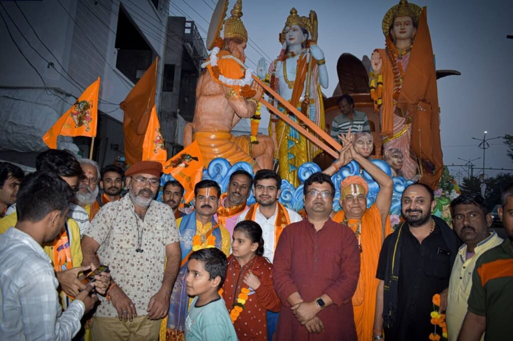 Rath Yatra — together at the rath — photo 10