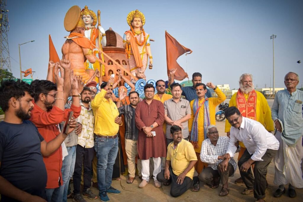 Rath Yatra — together at the rath — photo 11