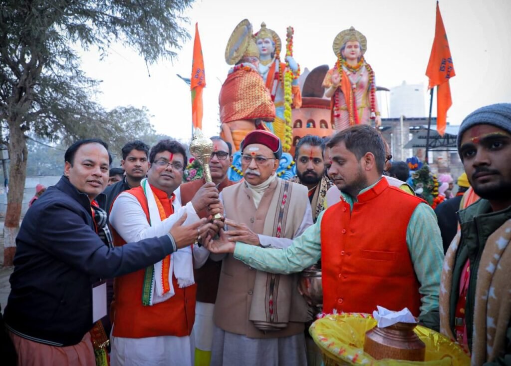 Rath Yatra — together at the rath — photo 13