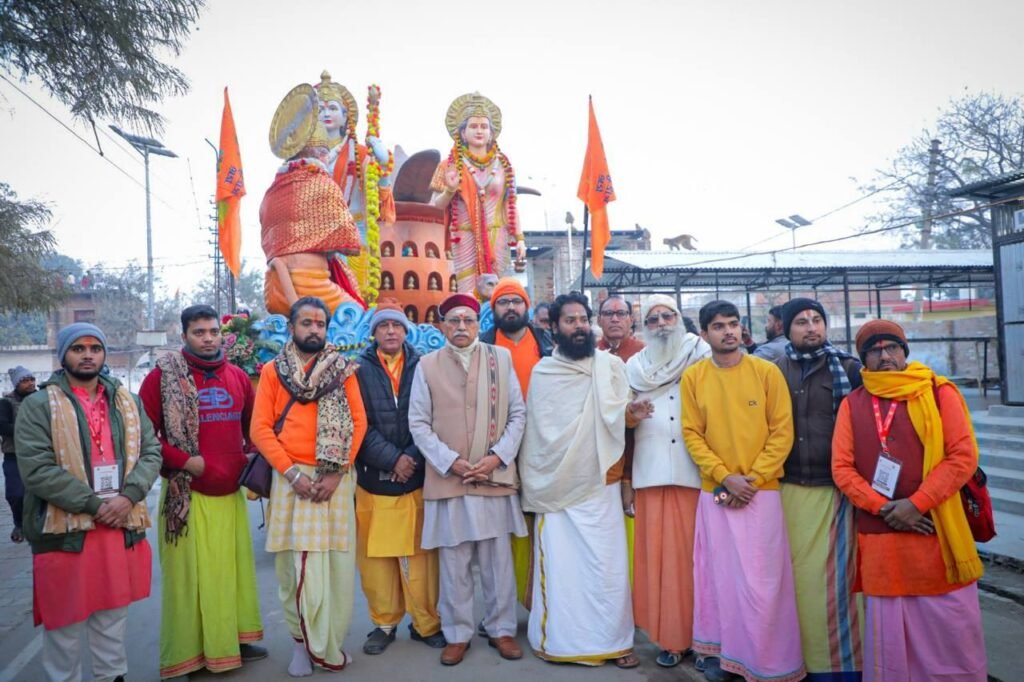 Rath Yatra — together at the rath — photo 16