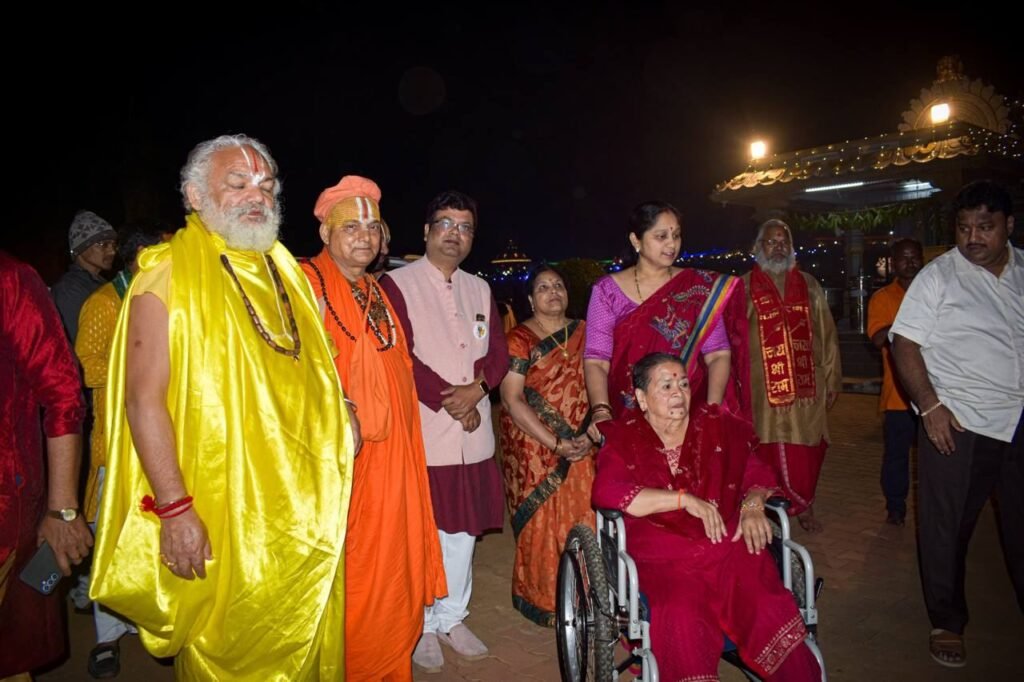 Rath Yatra — meetings and media — photo 8